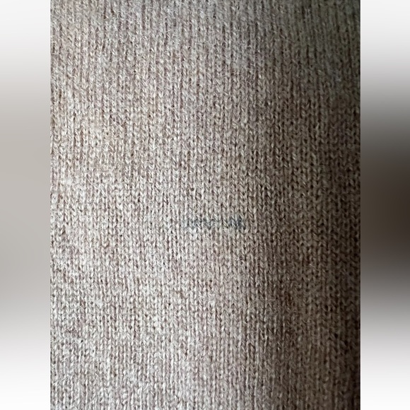 Tahari Pure Luxe Cashmere Women's Yellow Sweater Pullover Crew Neck Size S - Picture 10 of 11